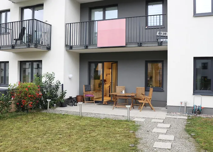 Relax&Comfort New Waw 50 Sqm With Terrace, Garden, Free Parking And Ac