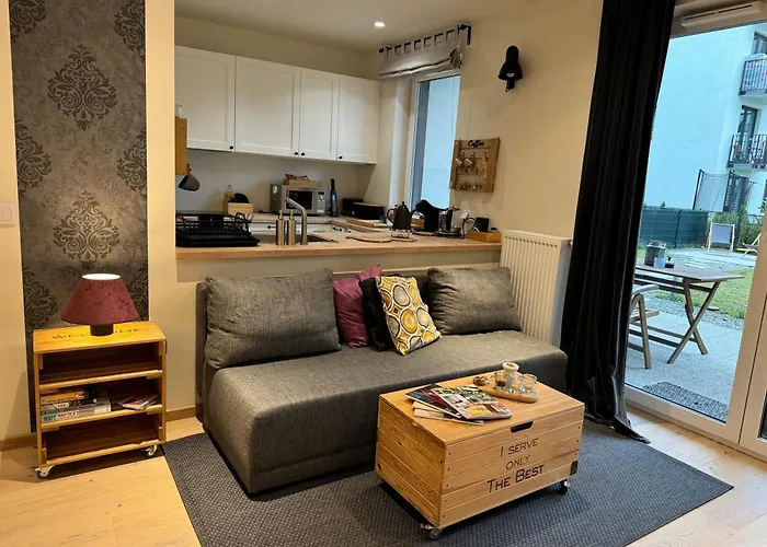 Relax&Comfort New Waw 50 Sqm With Terrace, Garden, Free Parking And Ac