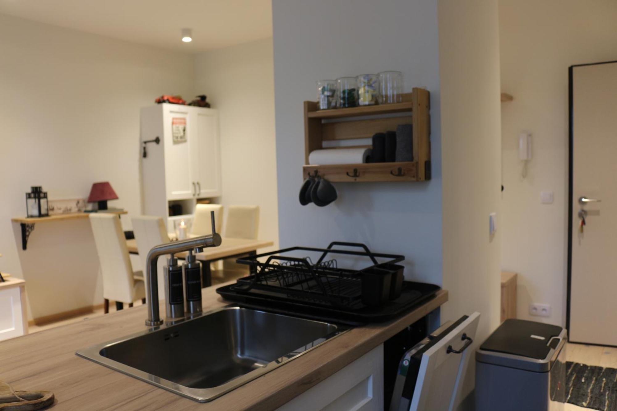 Relax&comfort New Waw 50 Sqm With Terrace, Garden, Free Parking And Ac Varšava