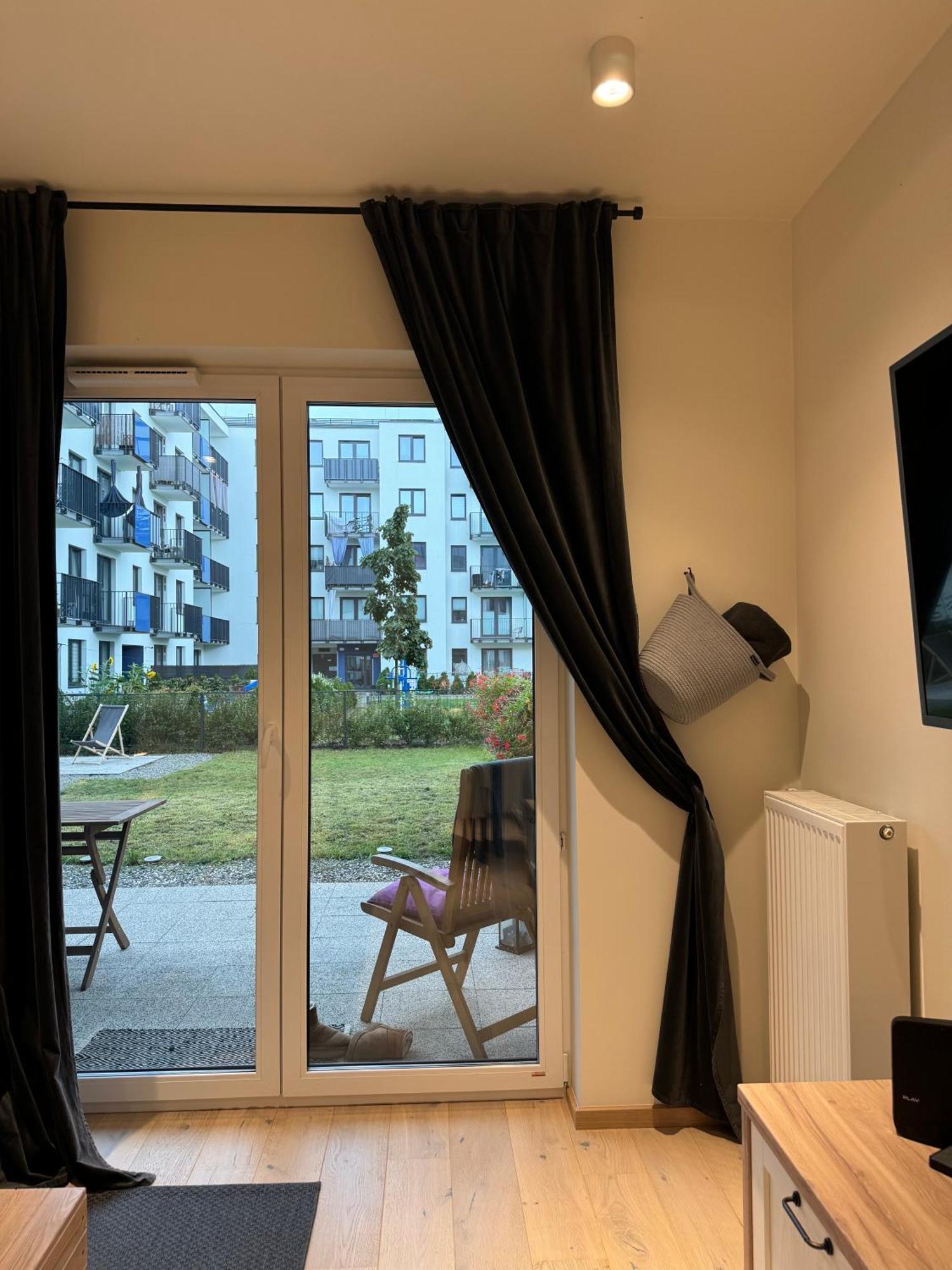 Relax&comfort New Waw 50 Sqm With Terrace, Garden, Free Parking And Ac * Varšava